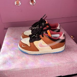 Toddler size 9C Nike Dunk Low RARE
